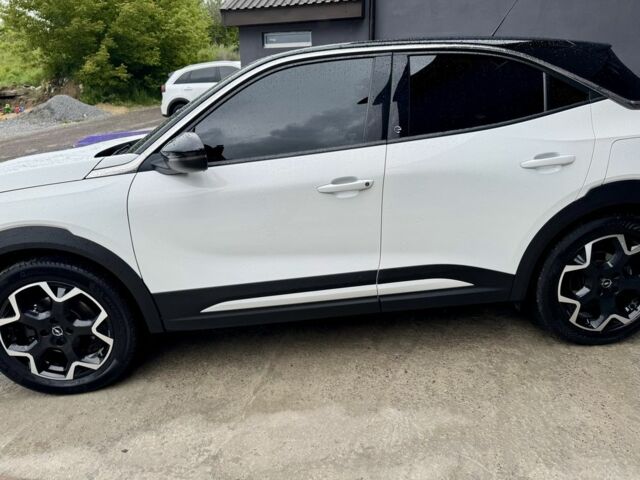 Белый Опель Mokka, объемом двигателя 0 л и пробегом 74 тыс. км за 16500 $, фото 2 на Automoto.ua