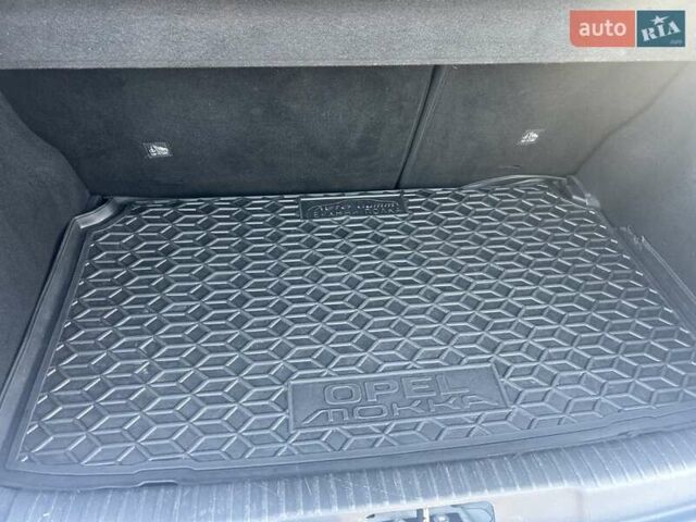 Белый Опель Mokka, объемом двигателя 1.2 л и пробегом 98 тыс. км за 16100 $, фото 23 на Automoto.ua