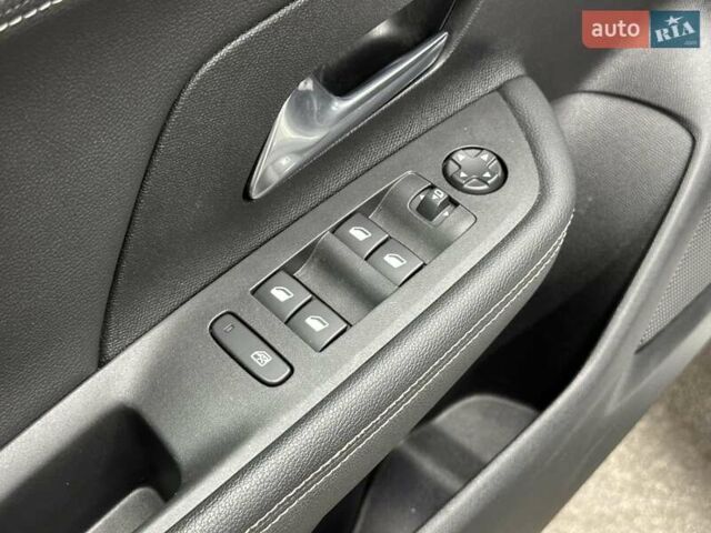 Білий Опель Mokka, об'ємом двигуна 1.2 л та пробігом 53 тис. км за 22200 $, фото 20 на Automoto.ua