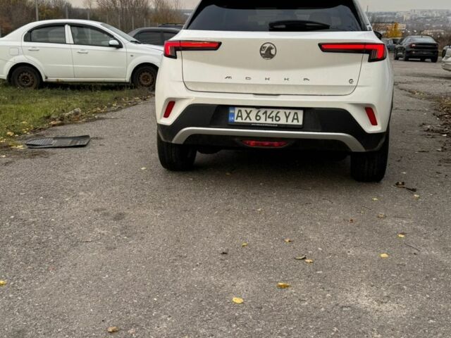 Белый Опель Mokka, объемом двигателя 0 л и пробегом 29 тыс. км за 18000 $, фото 3 на Automoto.ua