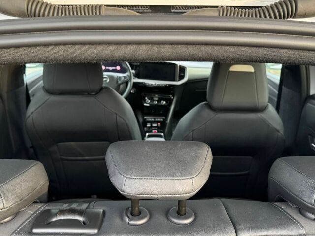 Белый Опель Mokka, объемом двигателя 0 л и пробегом 29 тыс. км за 18000 $, фото 6 на Automoto.ua