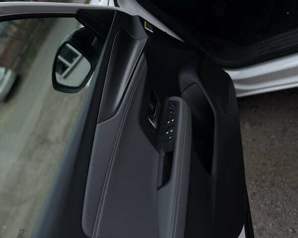 Белый Опель Mokka, объемом двигателя 0 л и пробегом 15 тыс. км за 16200 $, фото 24 на Automoto.ua