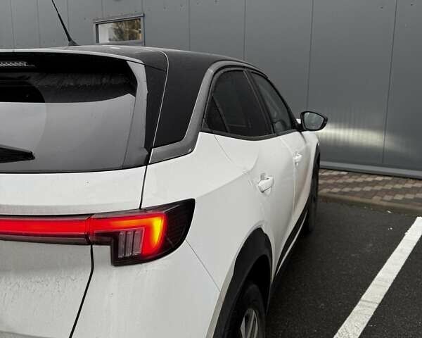 Белый Опель Mokka, объемом двигателя 1.2 л и пробегом 22 тыс. км за 17000 $, фото 1 на Automoto.ua