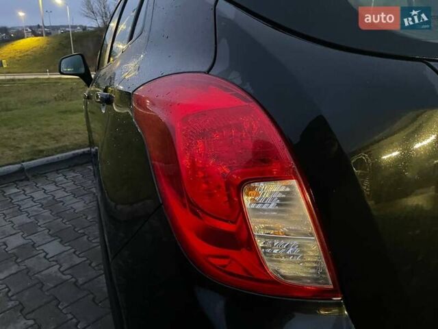 Черный Опель Mokka, объемом двигателя 1.69 л и пробегом 194 тыс. км за 9999 $, фото 22 на Automoto.ua