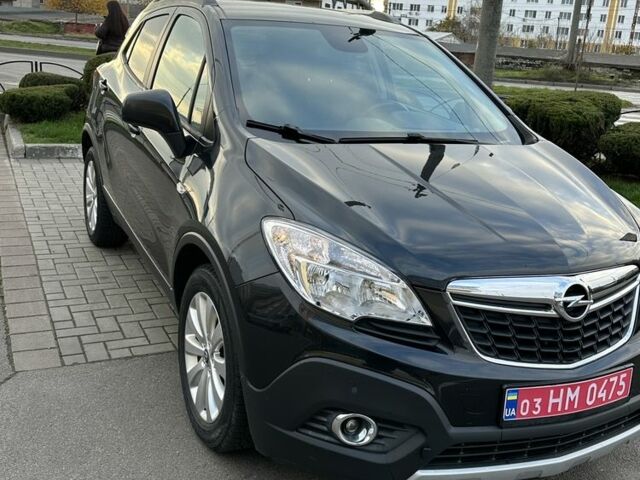 Черный Опель Mokka, объемом двигателя 1.6 л и пробегом 159 тыс. км за 10400 $, фото 2 на Automoto.ua