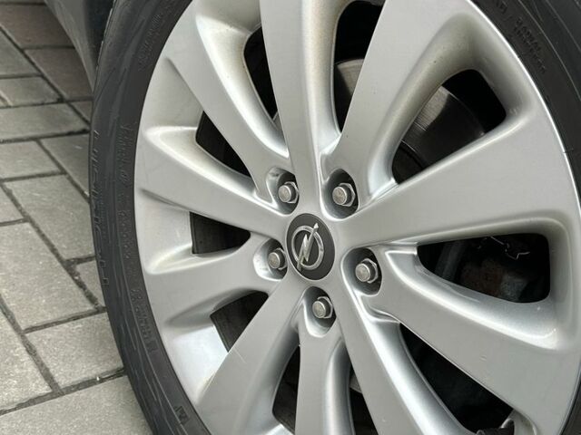 Черный Опель Mokka, объемом двигателя 1.6 л и пробегом 159 тыс. км за 10400 $, фото 7 на Automoto.ua