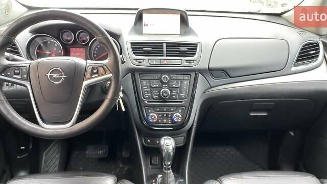 Черный Опель Mokka, объемом двигателя 1.69 л и пробегом 179 тыс. км за 12899 $, фото 11 на Automoto.ua