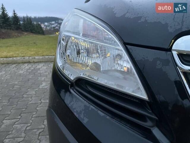 Черный Опель Mokka, объемом двигателя 1.69 л и пробегом 194 тыс. км за 9999 $, фото 19 на Automoto.ua