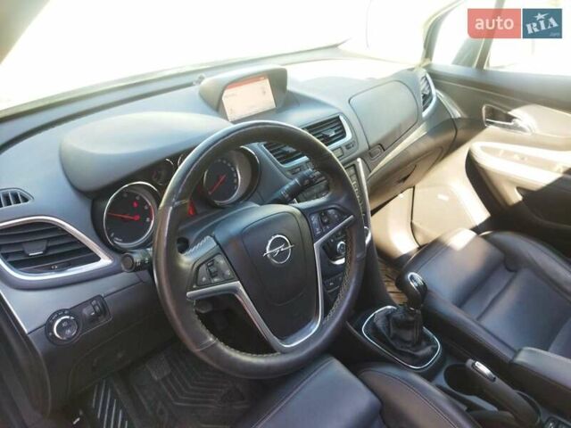 Черный Опель Mokka, объемом двигателя 1.7 л и пробегом 245 тыс. км за 10499 $, фото 51 на Automoto.ua