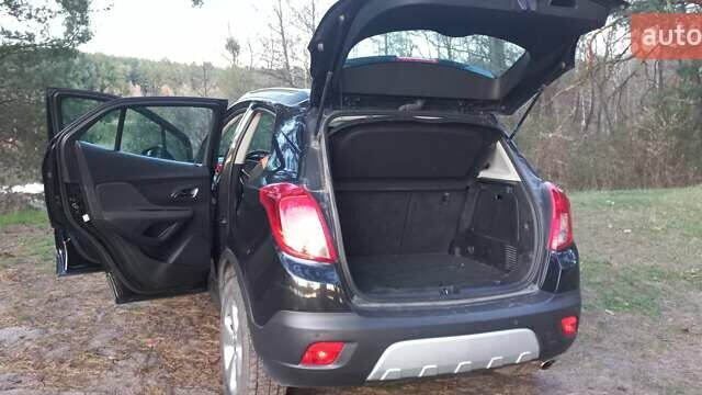 Чорний Опель Mokka, об'ємом двигуна 1.6 л та пробігом 248 тис. км за 12500 $, фото 7 на Automoto.ua