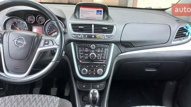 Чорний Опель Mokka, об'ємом двигуна 1.6 л та пробігом 248 тис. км за 12500 $, фото 14 на Automoto.ua