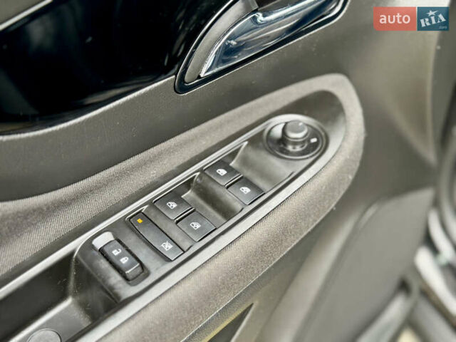 Черный Опель Mokka, объемом двигателя 1.4 л и пробегом 172 тыс. км за 13950 $, фото 115 на Automoto.ua