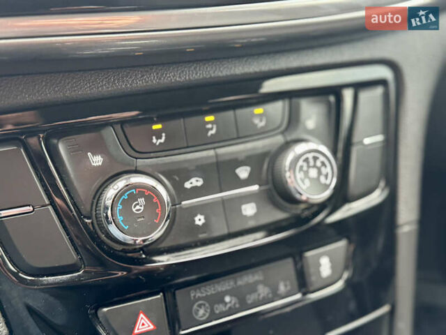 Черный Опель Mokka, объемом двигателя 1.4 л и пробегом 172 тыс. км за 13950 $, фото 127 на Automoto.ua