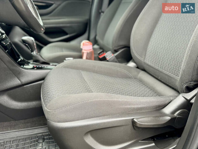 Черный Опель Mokka, объемом двигателя 1.4 л и пробегом 172 тыс. км за 13950 $, фото 103 на Automoto.ua