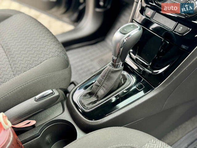 Черный Опель Mokka, объемом двигателя 1.4 л и пробегом 172 тыс. км за 13950 $, фото 111 на Automoto.ua