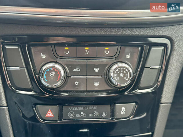 Черный Опель Mokka, объемом двигателя 1.4 л и пробегом 172 тыс. км за 13950 $, фото 125 на Automoto.ua