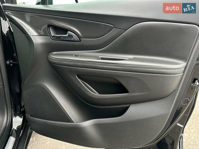 Черный Опель Mokka, объемом двигателя 1.4 л и пробегом 180 тыс. км за 13500 $, фото 62 на Automoto.ua
