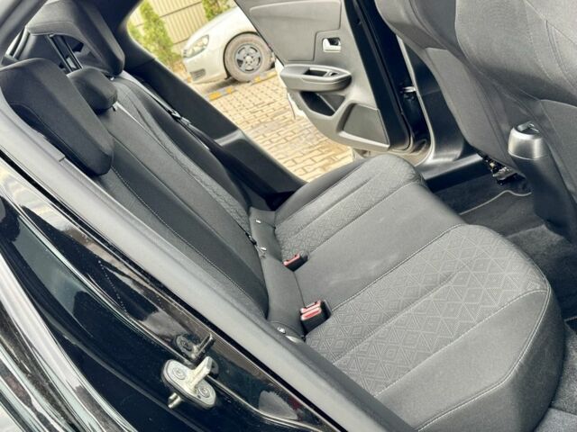 Черный Опель Mokka, объемом двигателя 0 л и пробегом 83 тыс. км за 15500 $, фото 20 на Automoto.ua