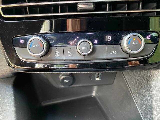 Чорний Опель Mokka, об'ємом двигуна 0 л та пробігом 54 тис. км за 10200 $, фото 9 на Automoto.ua