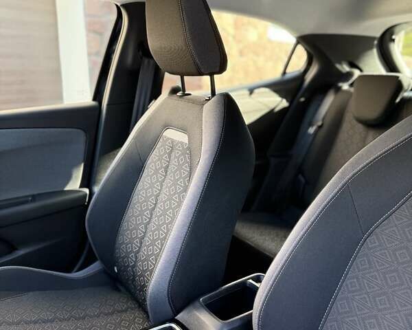 Черный Опель Mokka, объемом двигателя 0 л и пробегом 49 тыс. км за 16700 $, фото 11 на Automoto.ua