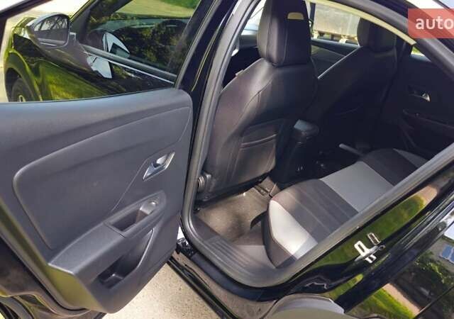 Черный Опель Mokka, объемом двигателя 0 л и пробегом 12 тыс. км за 19200 $, фото 44 на Automoto.ua