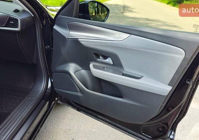 Черный Опель Mokka, объемом двигателя 0 л и пробегом 12 тыс. км за 19200 $, фото 33 на Automoto.ua