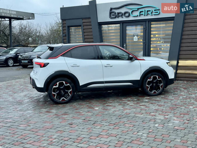 Белый Опель Mokka-e, объемом двигателя 0 л и пробегом 85 тыс. км за 15900 $, фото 50 на Automoto.ua