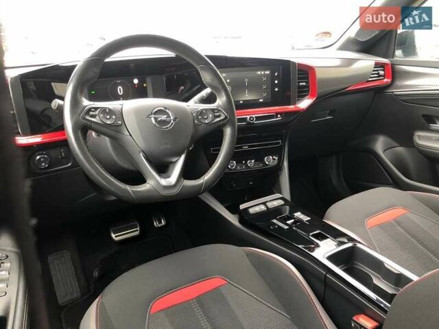 Белый Опель Mokka-e, объемом двигателя 0 л и пробегом 35 тыс. км за 17000 $, фото 9 на Automoto.ua
