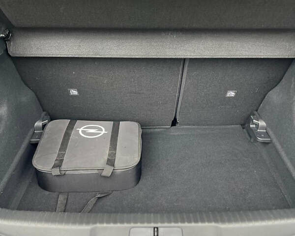 Опель Mokka-e 2021 у Івано-Франківську на Automoto.ua Білий Опель Mokka-e, об'ємом двигуна 0 л та пробігом 21 тис. км за 19800 $, фото 24 на Automoto.ua