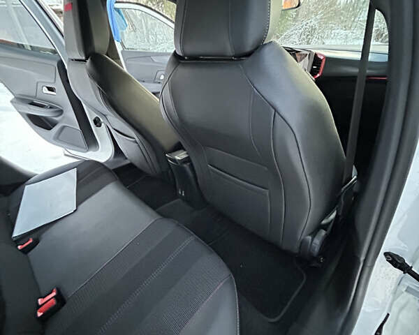 Белый Опель Mokka-e, объемом двигателя 0 л и пробегом 85 тыс. км за 16900 $, фото 20 на Automoto.ua