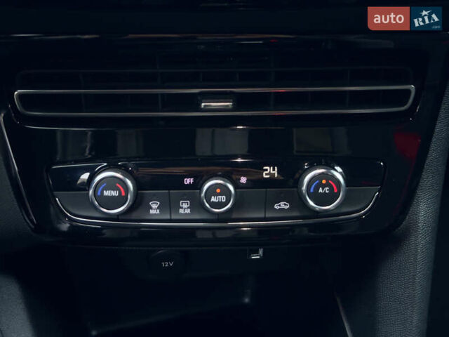 Белый Опель Mokka-e, объемом двигателя 0 л и пробегом 85 тыс. км за 15900 $, фото 25 на Automoto.ua