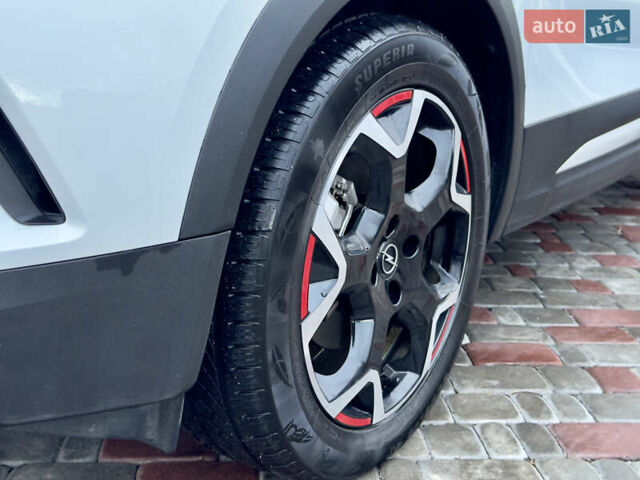 Белый Опель Mokka-e, объемом двигателя 0 л и пробегом 85 тыс. км за 15900 $, фото 15 на Automoto.ua