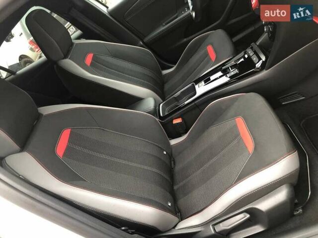Белый Опель Mokka-e, объемом двигателя 0 л и пробегом 35 тыс. км за 17000 $, фото 43 на Automoto.ua