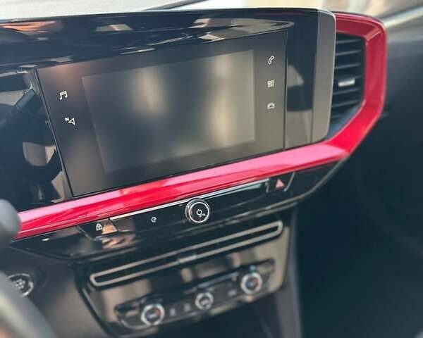 Белый Опель Mokka-e, объемом двигателя 0 л и пробегом 35 тыс. км за 17000 $, фото 38 на Automoto.ua