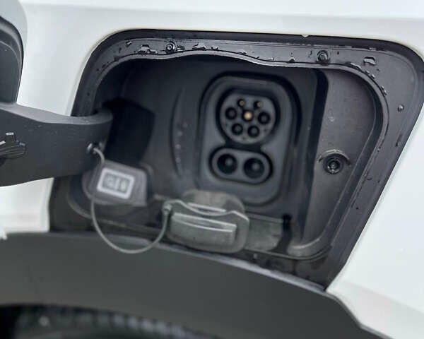 Опель Mokka-e 2021 у Івано-Франківську на Automoto.ua Білий Опель Mokka-e, об'ємом двигуна 0 л та пробігом 21 тис. км за 19800 $, фото 17 на Automoto.ua