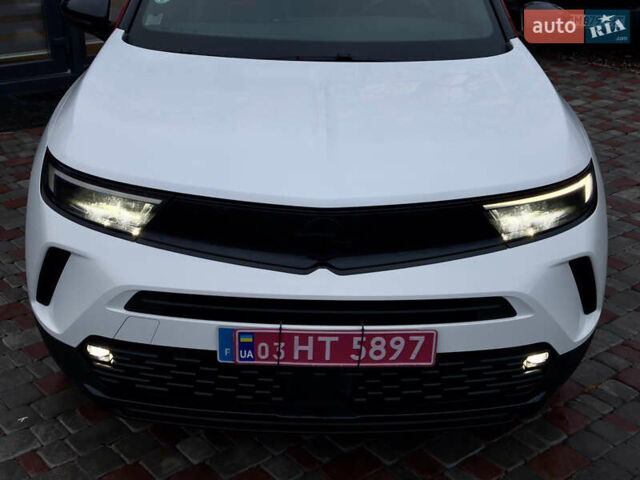 Белый Опель Mokka-e, объемом двигателя 0 л и пробегом 85 тыс. км за 15900 $, фото 12 на Automoto.ua