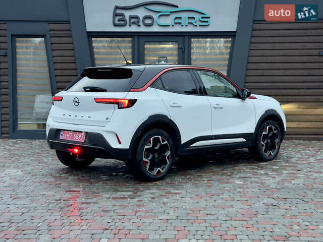 Белый Опель Mokka-e, объемом двигателя 0 л и пробегом 85 тыс. км за 15900 $, фото 49 на Automoto.ua