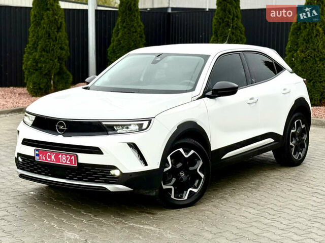 Белый Опель Mokka-e, объемом двигателя 0 л и пробегом 50 тыс. км за 16700 $, фото 18 на Automoto.ua