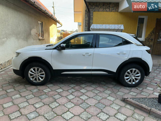 Белый Опель Mokka-e, объемом двигателя 0 л и пробегом 27 тыс. км за 15800 $, фото 12 на Automoto.ua