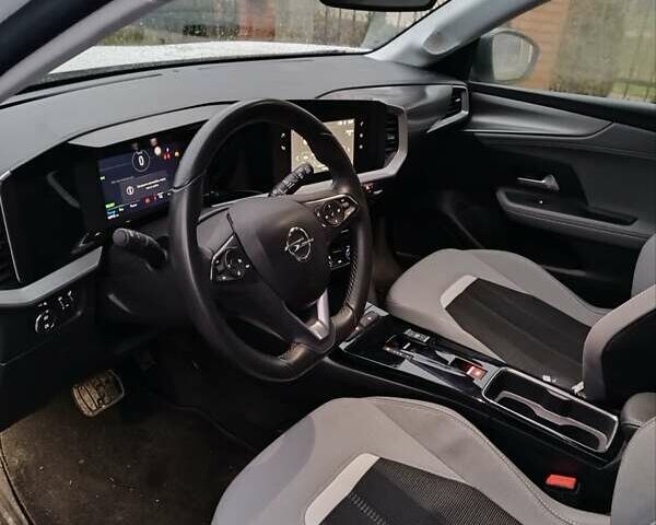 Белый Опель Mokka-e, объемом двигателя 0 л и пробегом 43 тыс. км за 15955 $, фото 16 на Automoto.ua