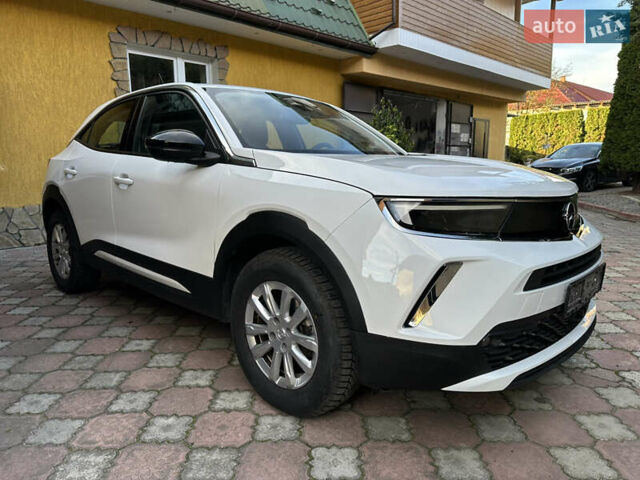 Белый Опель Mokka-e, объемом двигателя 0 л и пробегом 27 тыс. км за 15800 $, фото 9 на Automoto.ua