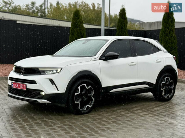 Белый Опель Mokka-e, объемом двигателя 0 л и пробегом 50 тыс. км за 16700 $, фото 24 на Automoto.ua