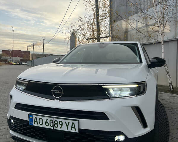Белый Опель Mokka-e, объемом двигателя 0 л и пробегом 54 тыс. км за 15300 $, фото 12 на Automoto.ua