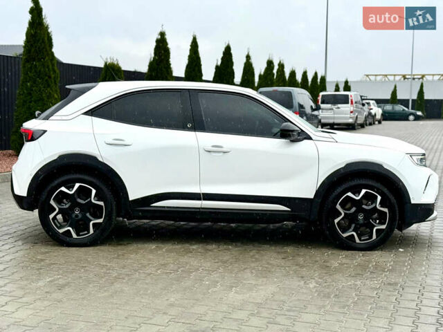 Белый Опель Mokka-e, объемом двигателя 0 л и пробегом 50 тыс. км за 16700 $, фото 21 на Automoto.ua