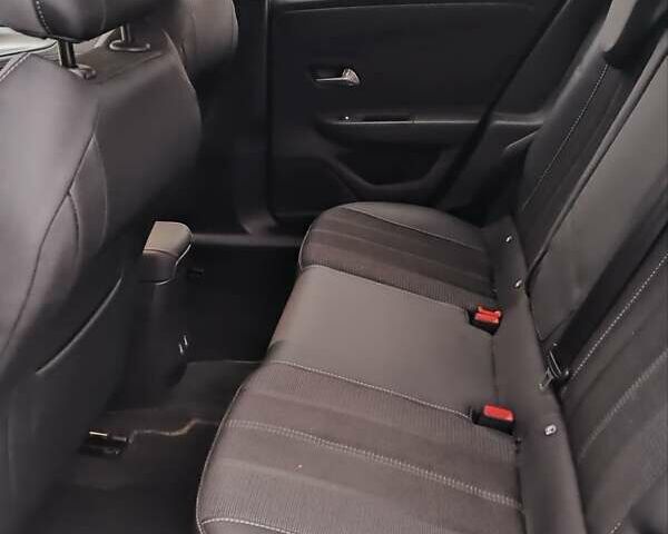 Белый Опель Mokka-e, объемом двигателя 0 л и пробегом 43 тыс. км за 15955 $, фото 14 на Automoto.ua