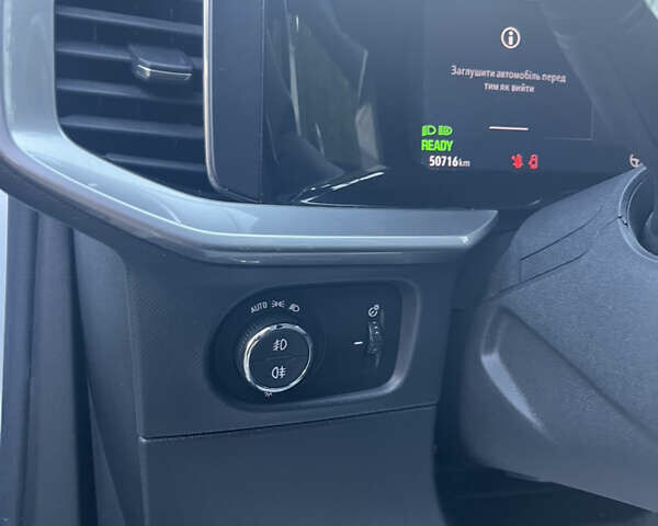 Белый Опель Mokka-e, объемом двигателя 0 л и пробегом 50 тыс. км за 16900 $, фото 14 на Automoto.ua