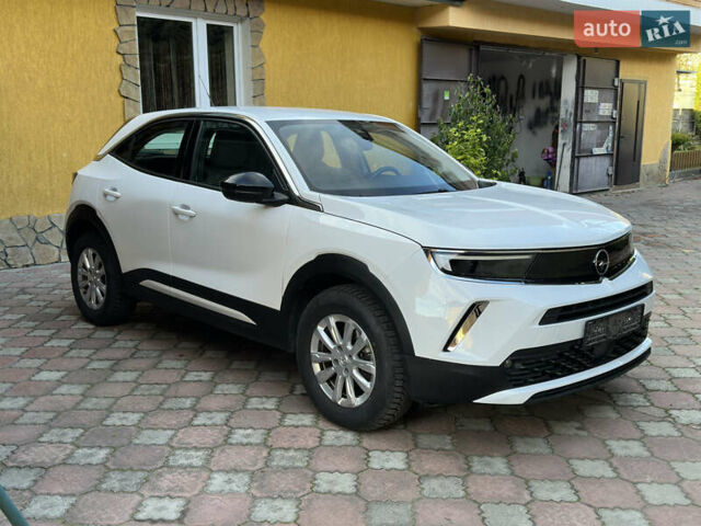 Белый Опель Mokka-e, объемом двигателя 0 л и пробегом 27 тыс. км за 15800 $, фото 13 на Automoto.ua