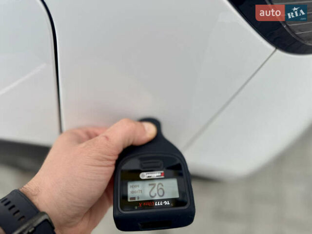 Белый Опель Mokka-e, объемом двигателя 0 л и пробегом 14 тыс. км за 18900 $, фото 72 на Automoto.ua