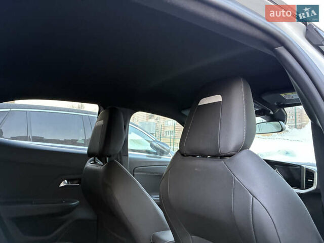 Белый Опель Mokka-e, объемом двигателя 0 л и пробегом 13 тыс. км за 19500 $, фото 11 на Automoto.ua