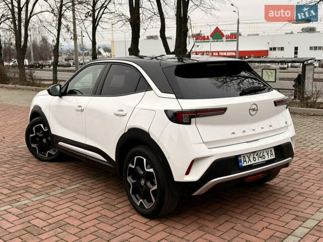 Белый Опель Mokka-e, объемом двигателя 0 л и пробегом 29 тыс. км за 16700 $, фото 12 на Automoto.ua